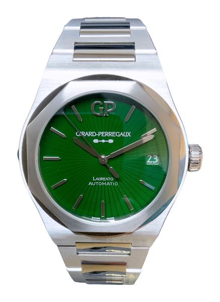 Girard Perregaux Laureato 81010-11-433-11A